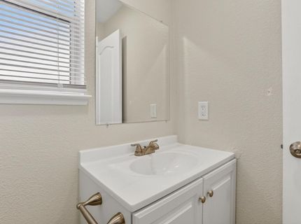 4942 Wind Creek Dr, Sacramento, CA 95838 Photo