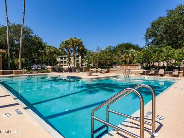 29 ARBOR CLUB Drive, Unit 209, Ponte Vedra Beach, FL 32082