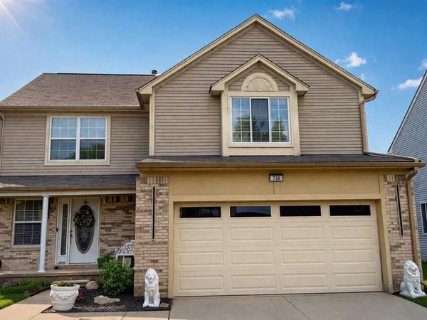 738 W Margaret Lane, Pontiac, MI 48341