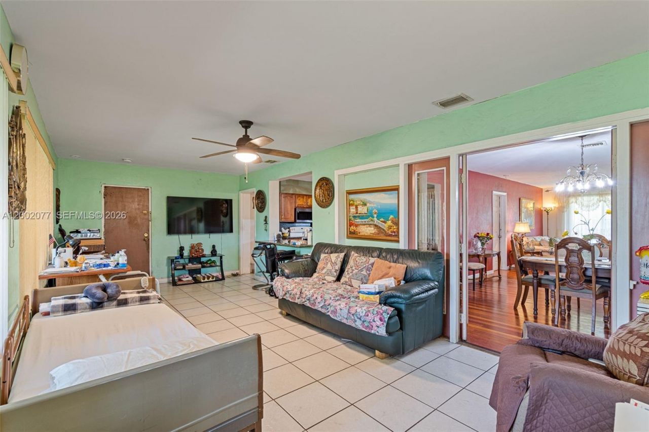 20054 NW 12th Pl, Miami Gardens, FL 33169 Photo