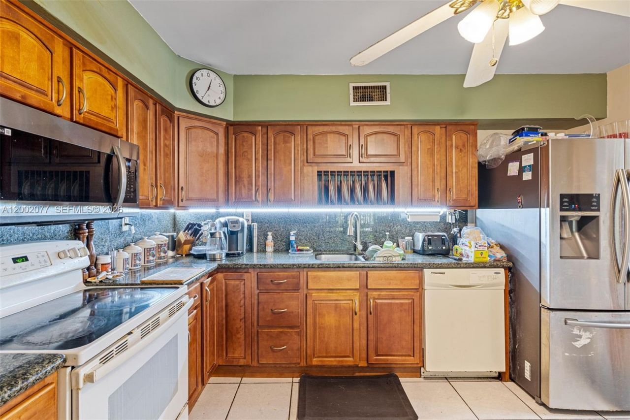 20054 NW 12th Pl, Miami Gardens, FL 33169 Photo