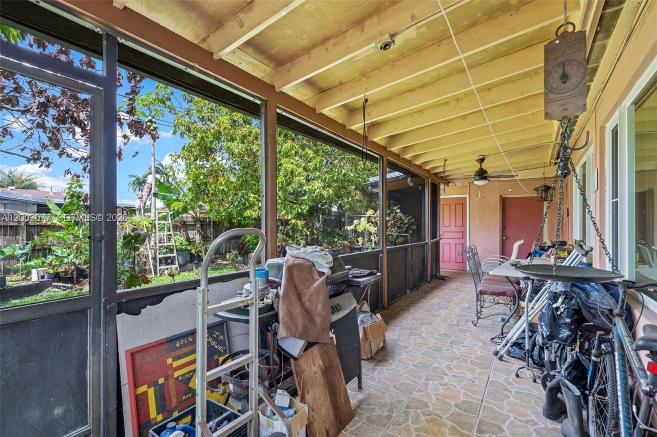 20054 NW 12th Pl, Miami Gardens, FL 33169 Photo