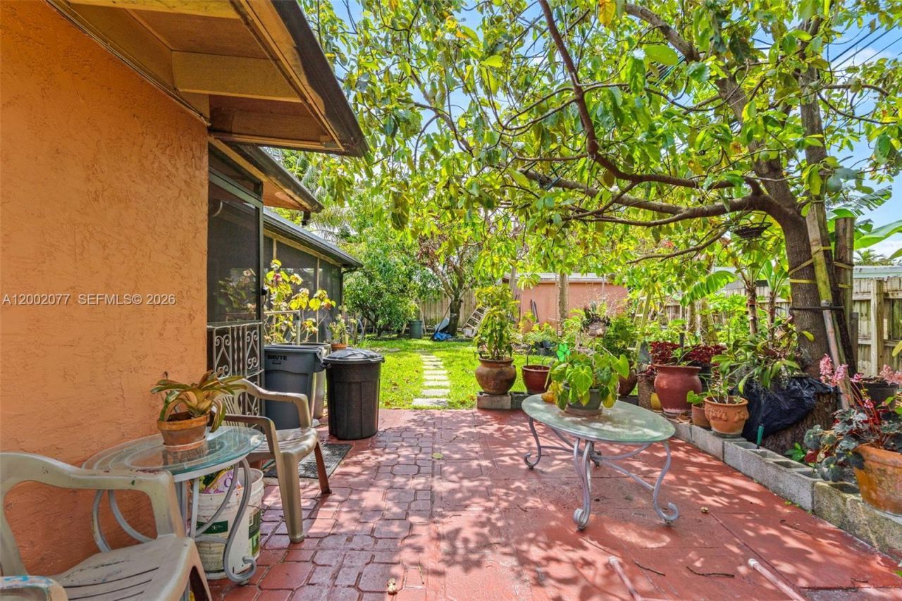 20054 NW 12th Pl, Miami Gardens, FL 33169 Photo