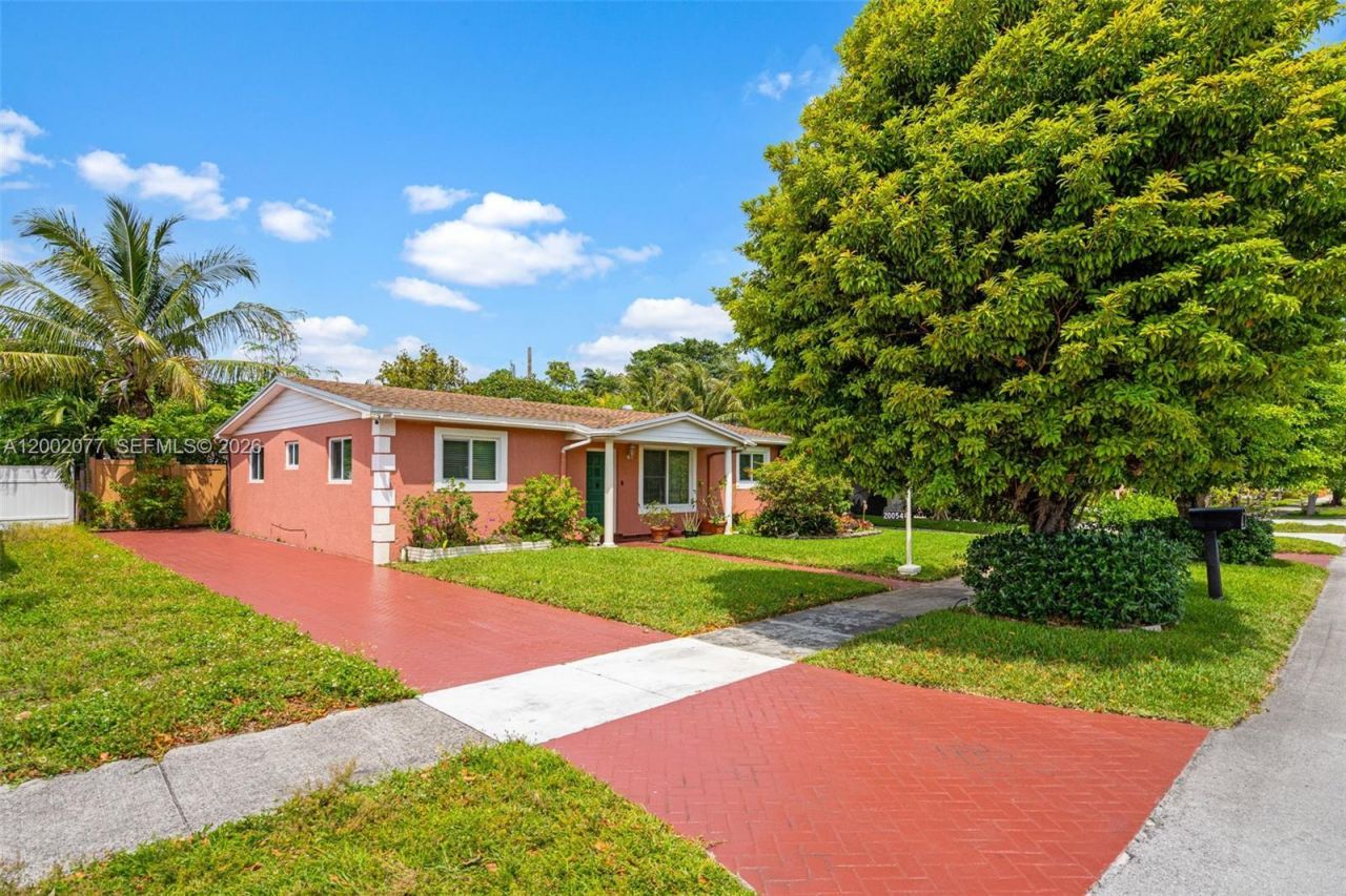 20054 NW 12th Pl, Miami Gardens, FL 33169 Photo