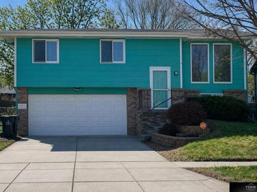 2323 SW 17th Street , Lincoln, NE 68522