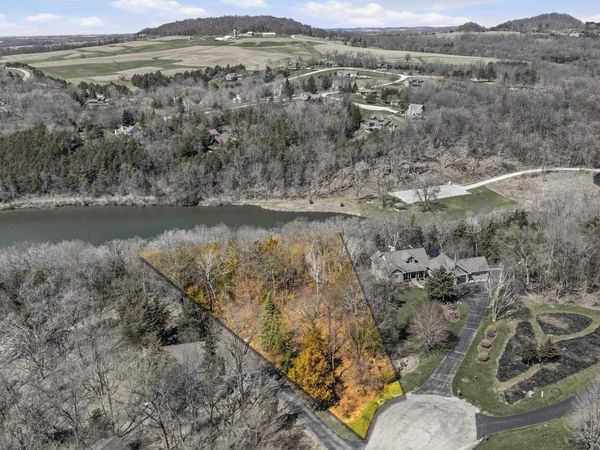 32 Bayward Drive, GALENA, IL 61036