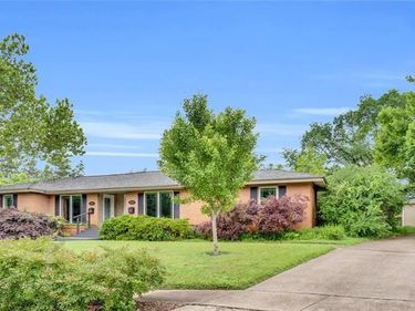 9528 Ash Creek Drive, Dallas, TX 75228