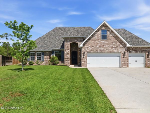 2938 Juliette Drive, Ocean Springs, MS 39564