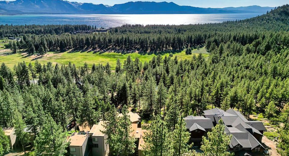 128 Holly Lane, Unit B, Stateline, NV 89449 Photo