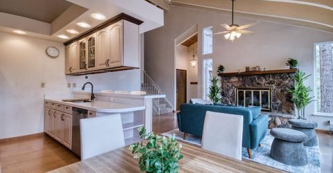 128 Holly Lane, Unit B, Stateline, NV 89449 Photo