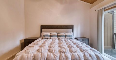 128 Holly Lane, Unit B, Stateline, NV 89449 Photo