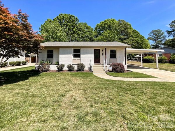 3827 Topsfield Road, Charlotte, NC 28211