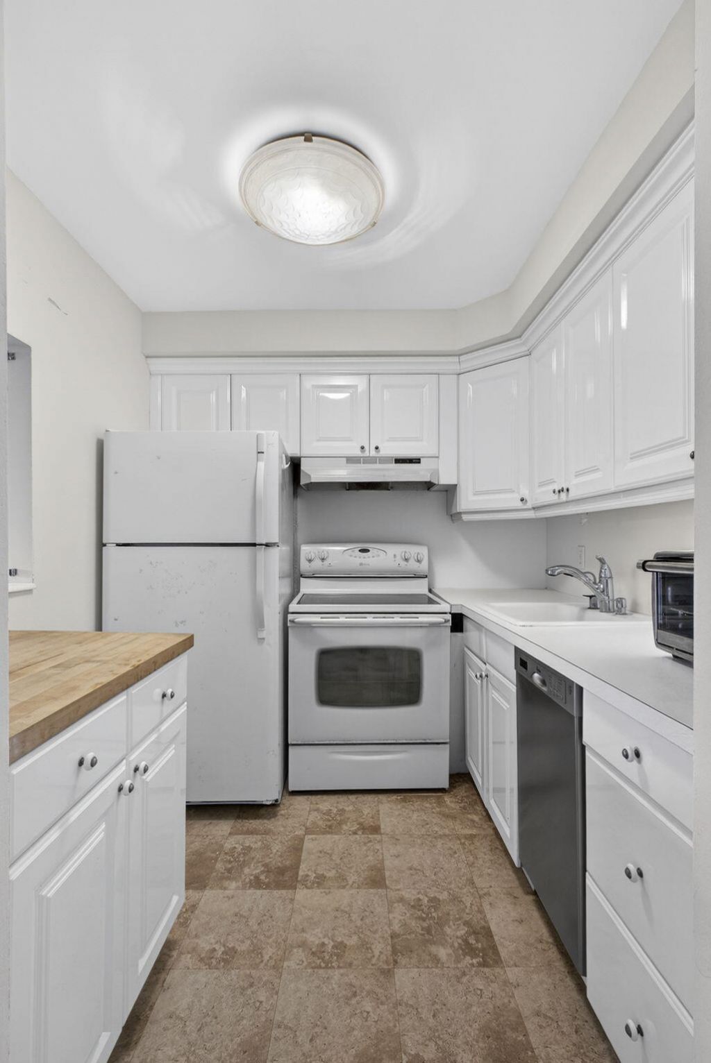 19 Hastings B, West Palm Beach, FL 33417 Photo