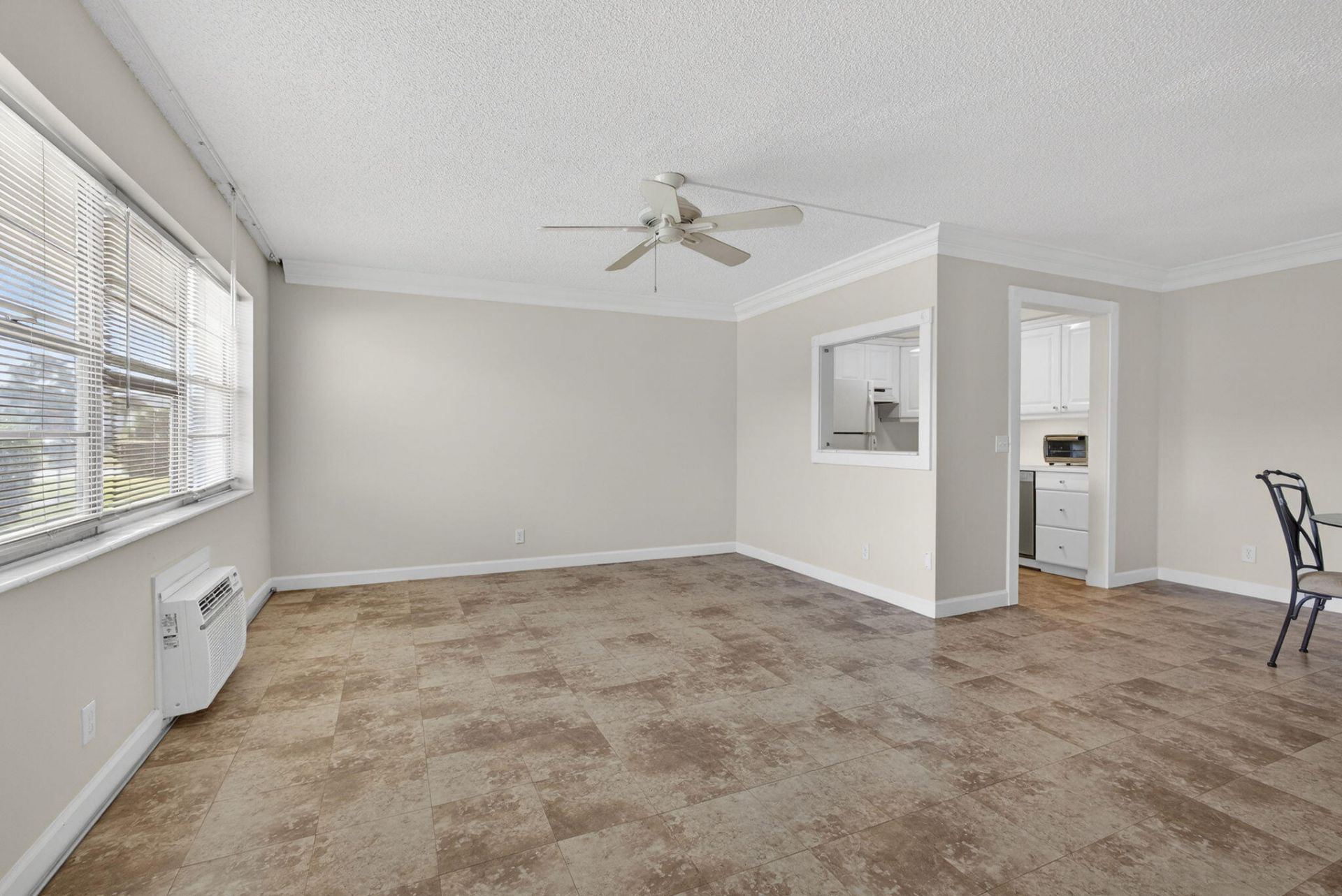 19 Hastings B, West Palm Beach, FL 33417 Photo