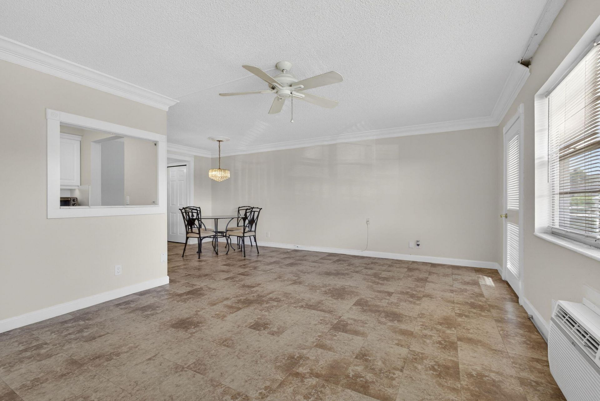 19 Hastings B, West Palm Beach, FL 33417 Photo