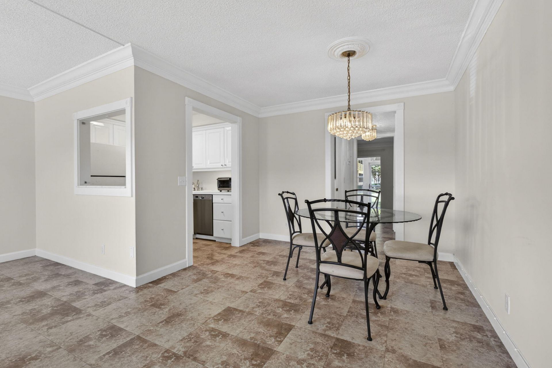 19 Hastings B, West Palm Beach, FL 33417 Photo