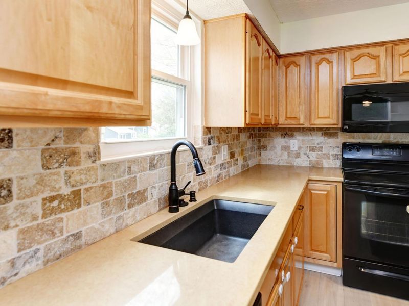 4151 Pewter Court, Columbus, OH 43230 Photo 5