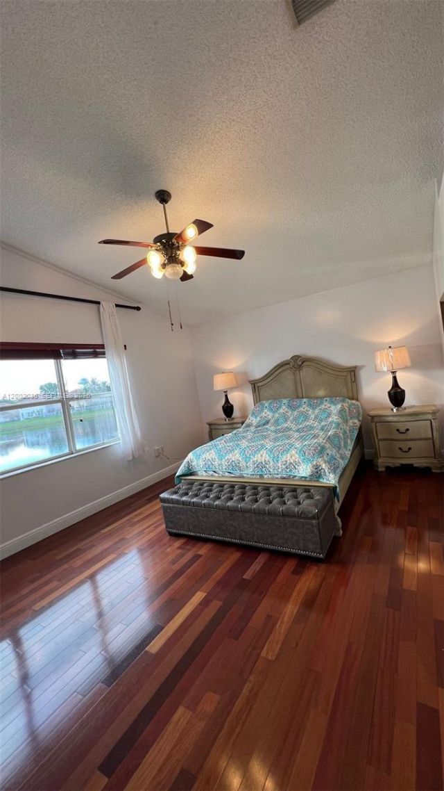 1590 Seagrape Way, Hollywood, FL 33019 Photo