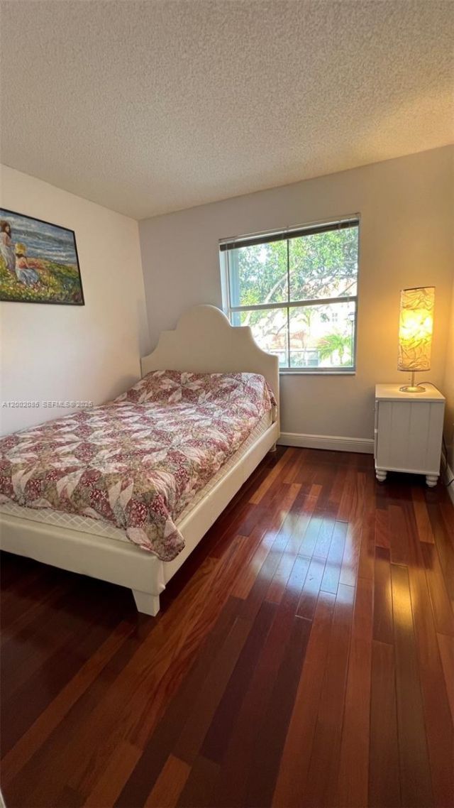 1590 Seagrape Way, Hollywood, FL 33019 Photo