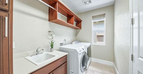 9835 Hafflinger Lane, Reno, NV 89521 Photo