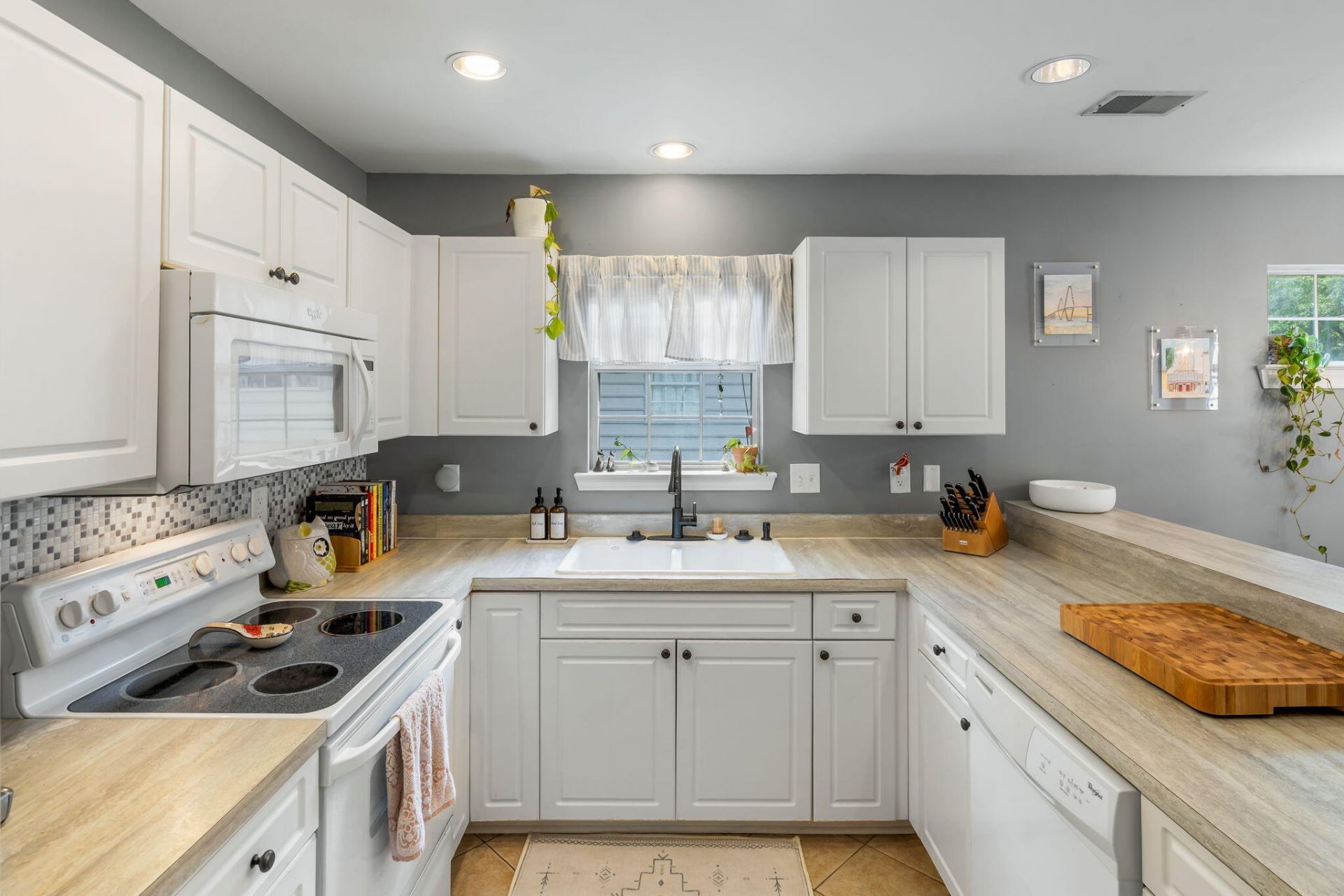 1322 Fenwick Plantation Road Photo 5