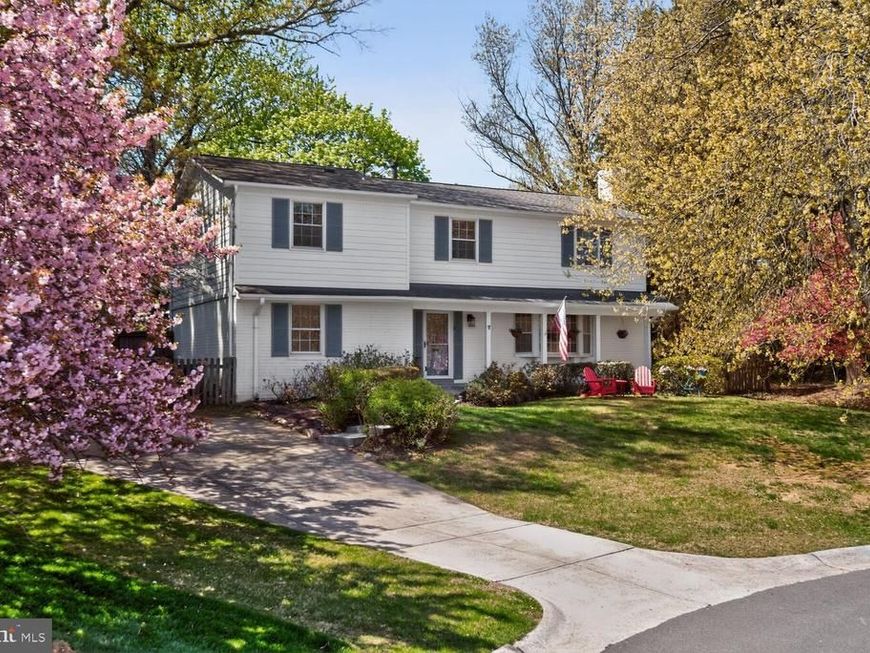 7 Greenlane Court, Potomac, MD 20854 Main Photo