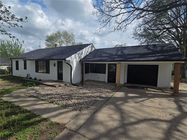 405 W 6th Street, Carrollton, MO 64633