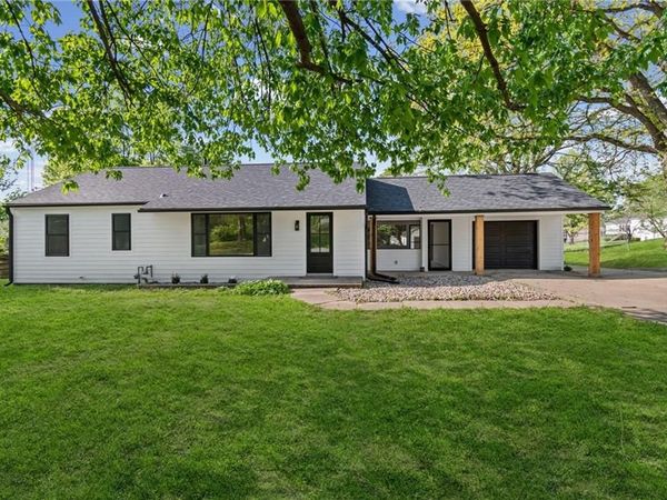 405 W 6th Street, Carrollton, MO 64633