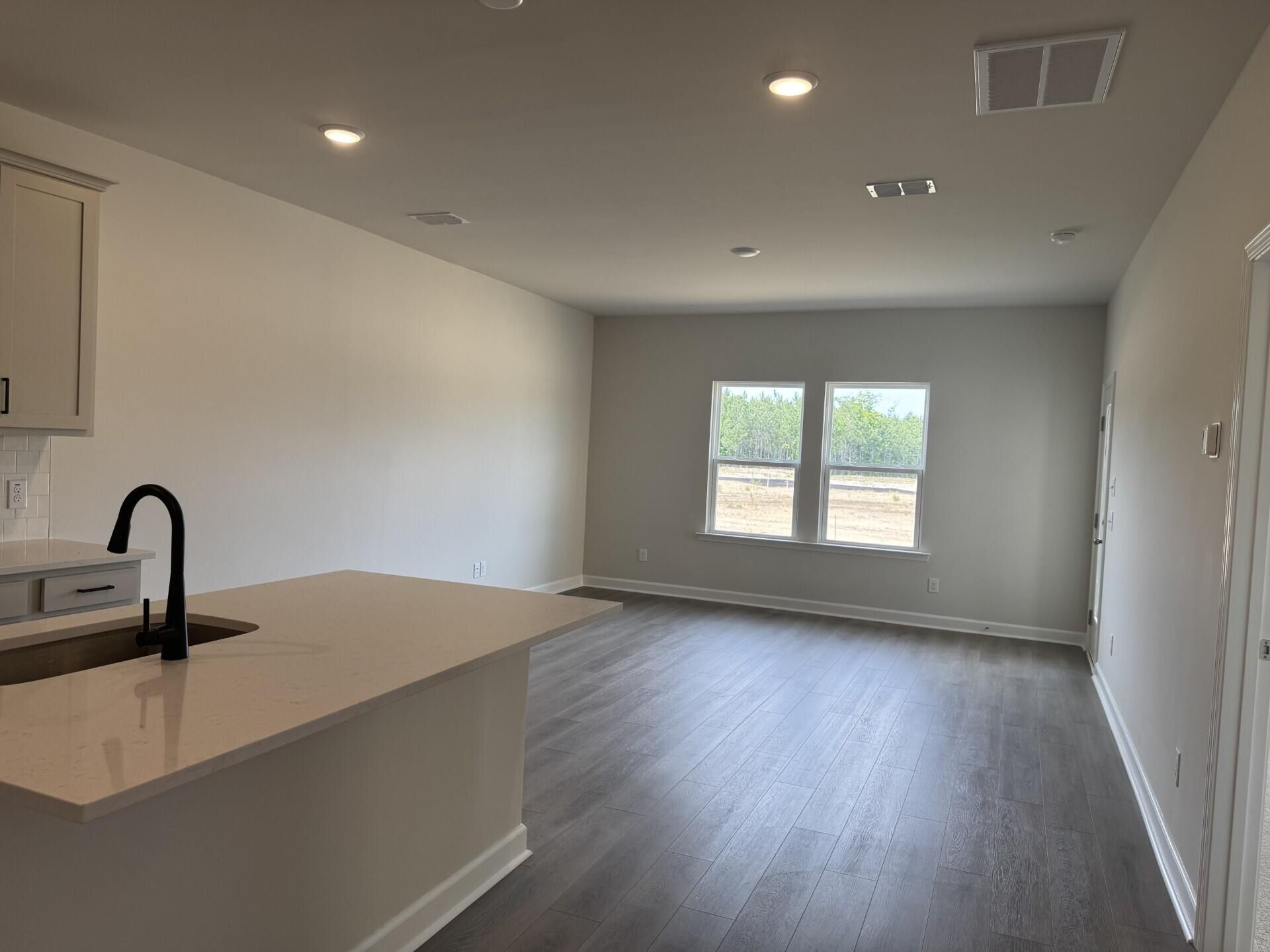 5063 Blackberry Lane Photo 10
