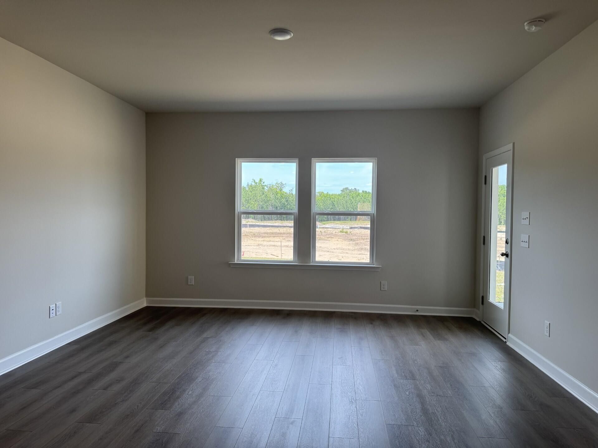 5063 Blackberry Lane Photo 11