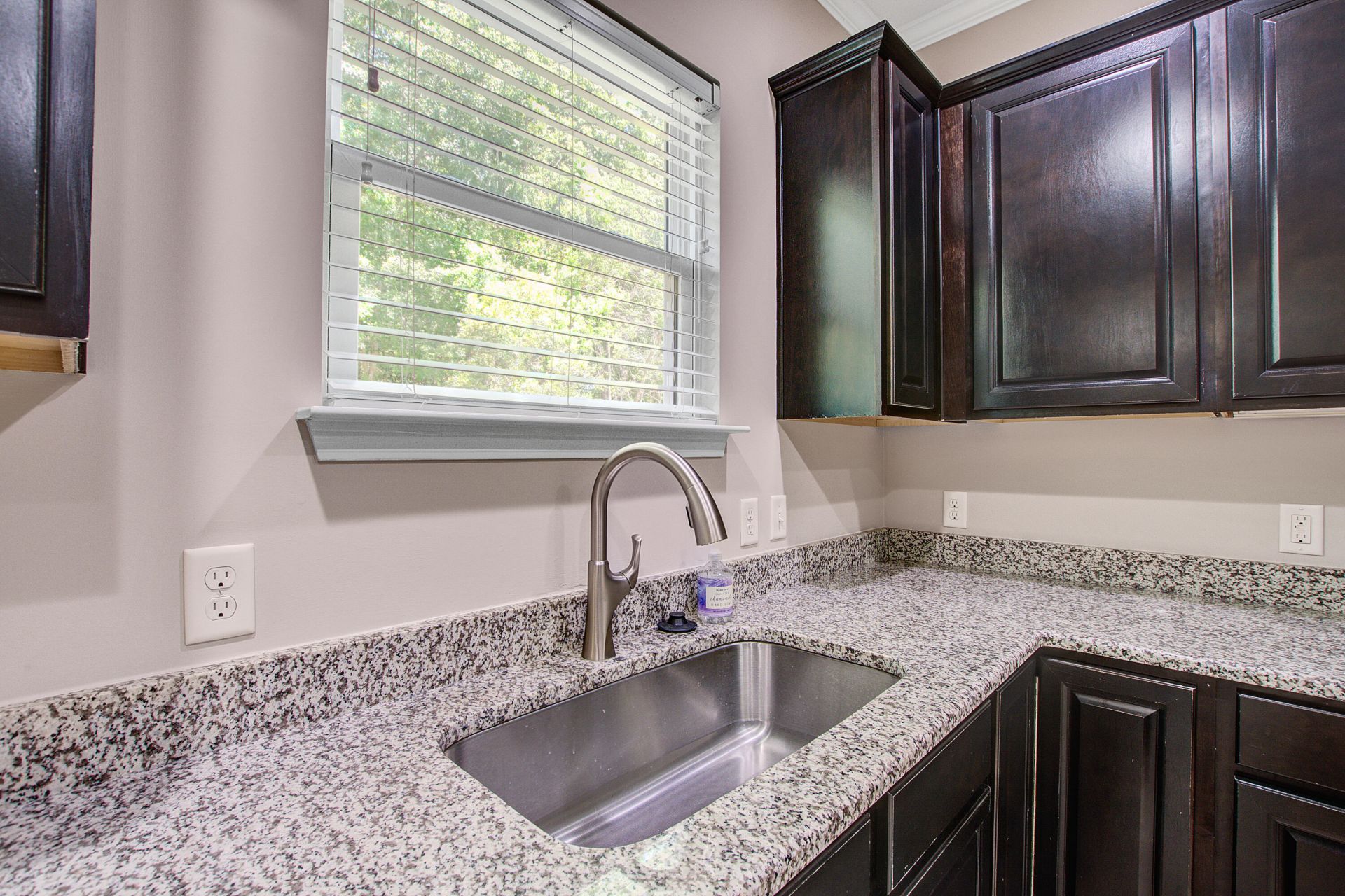 2151 Gammon Street Photo 7