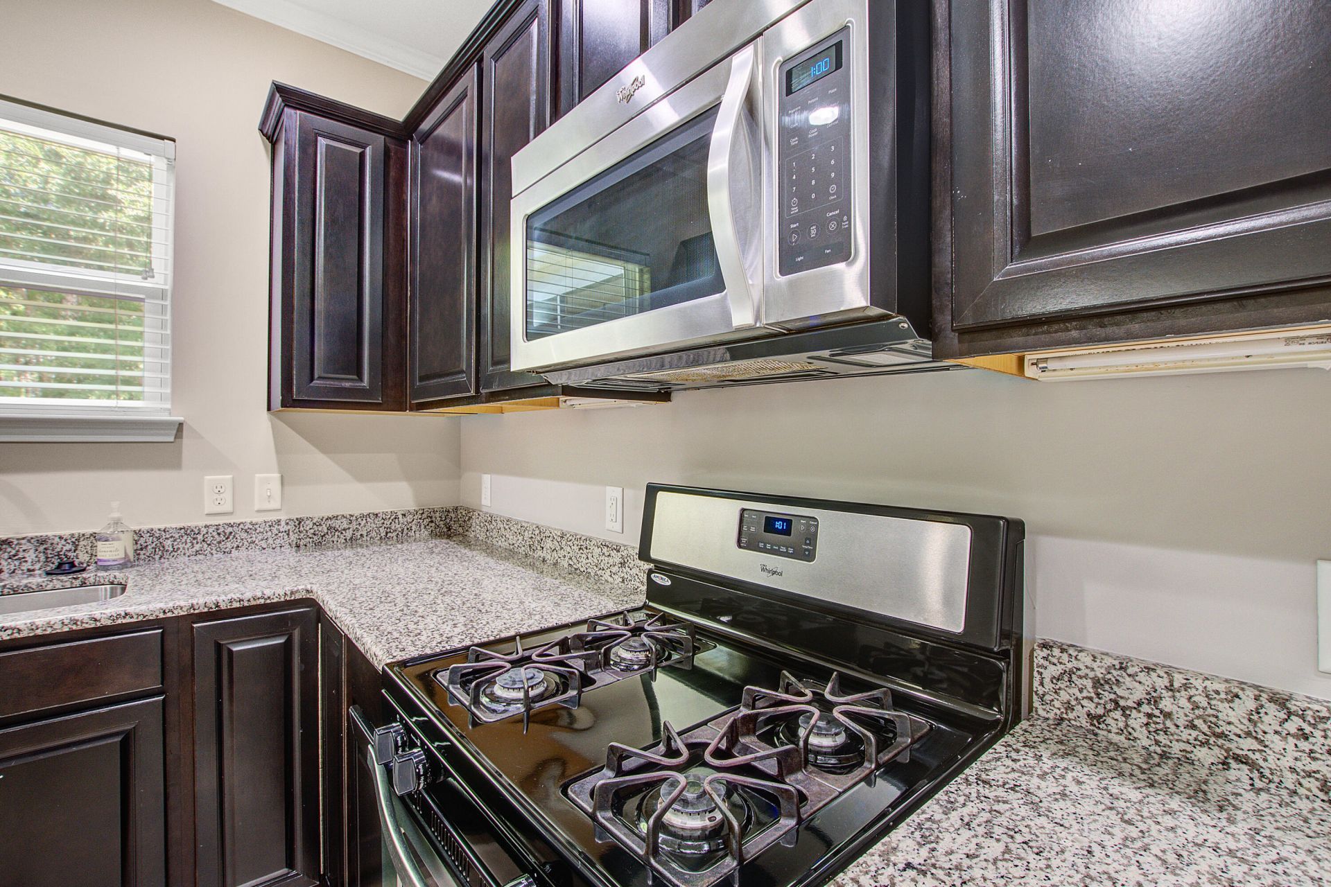 2151 Gammon Street Photo 8