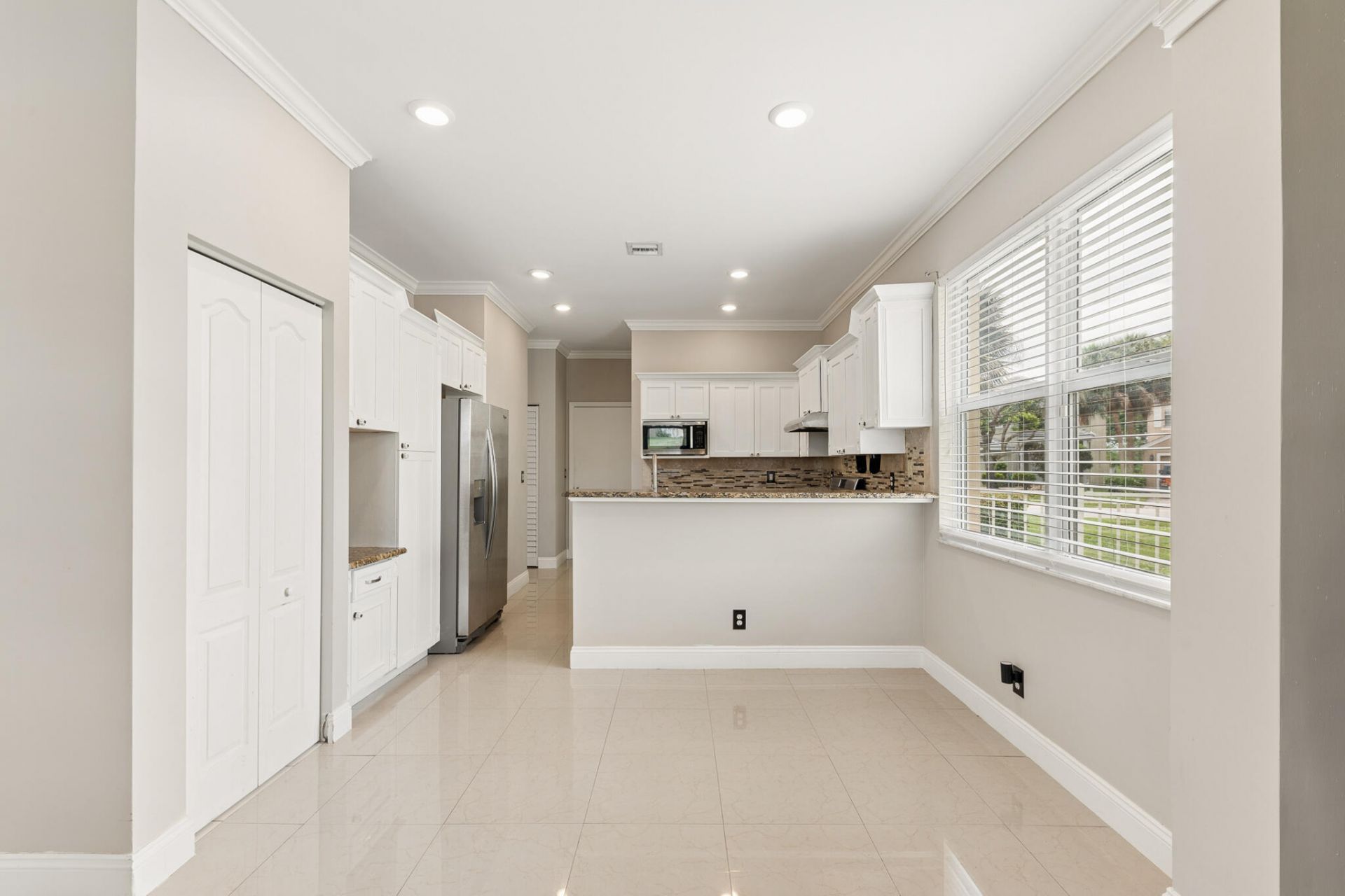 113 Canterbury Place, Royal Palm Beach, FL 33414 Photo