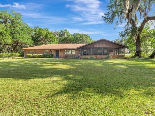 1520 LEGACY WOODS COURT , GROVELAND, FL 34736