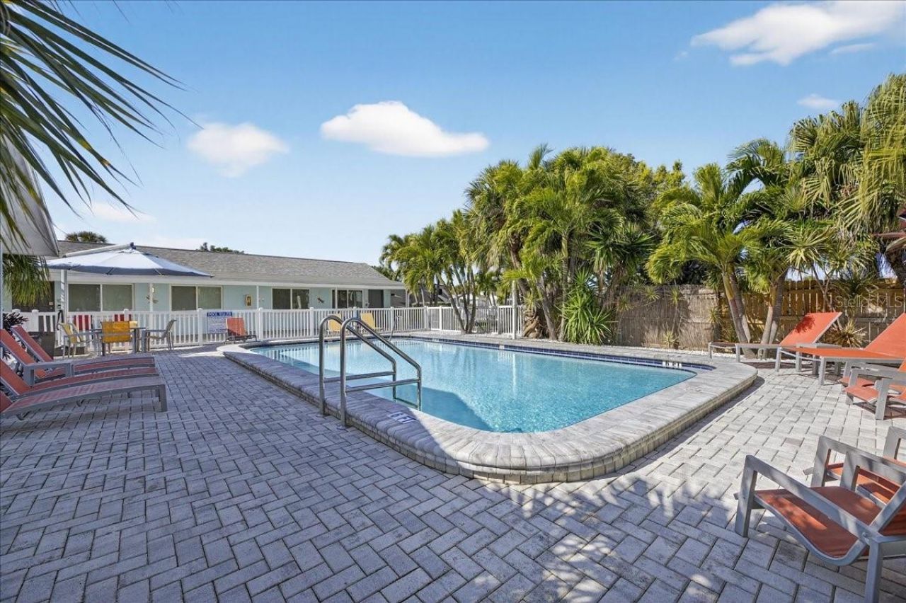 523 72nd Avenue , Saint Pete Beach, FL 33706 Photo