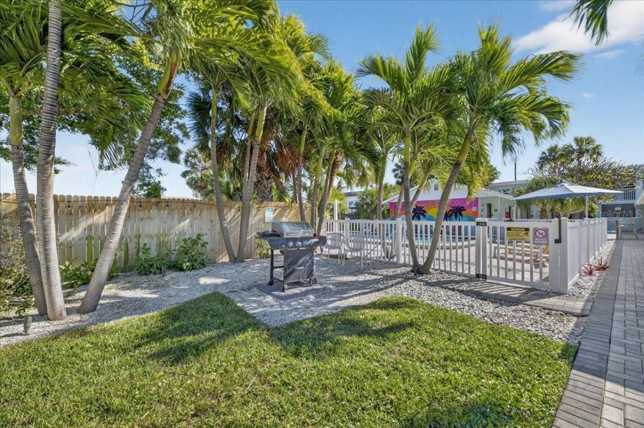523 72nd Avenue , Saint Pete Beach, FL 33706 Photo