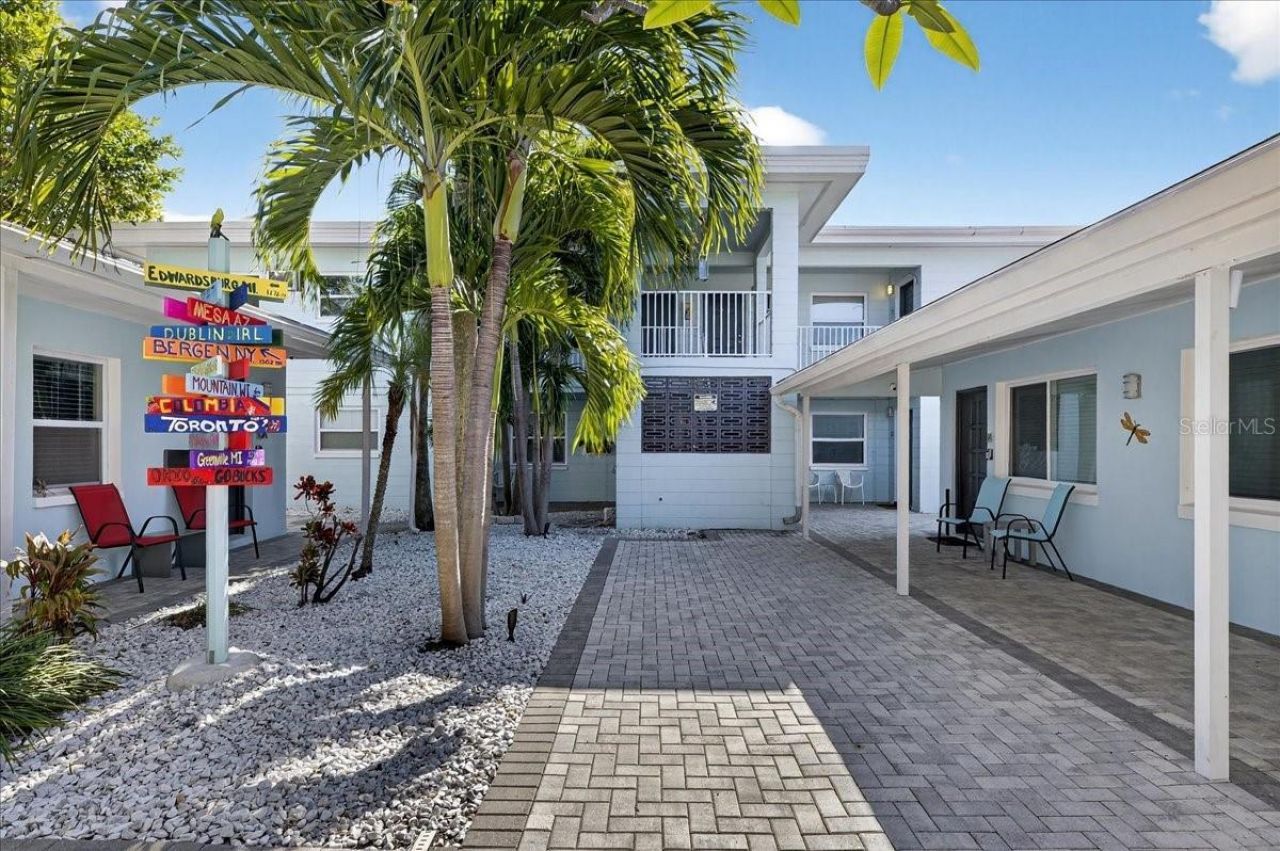 523 72nd Avenue , Saint Pete Beach, FL 33706 Photo