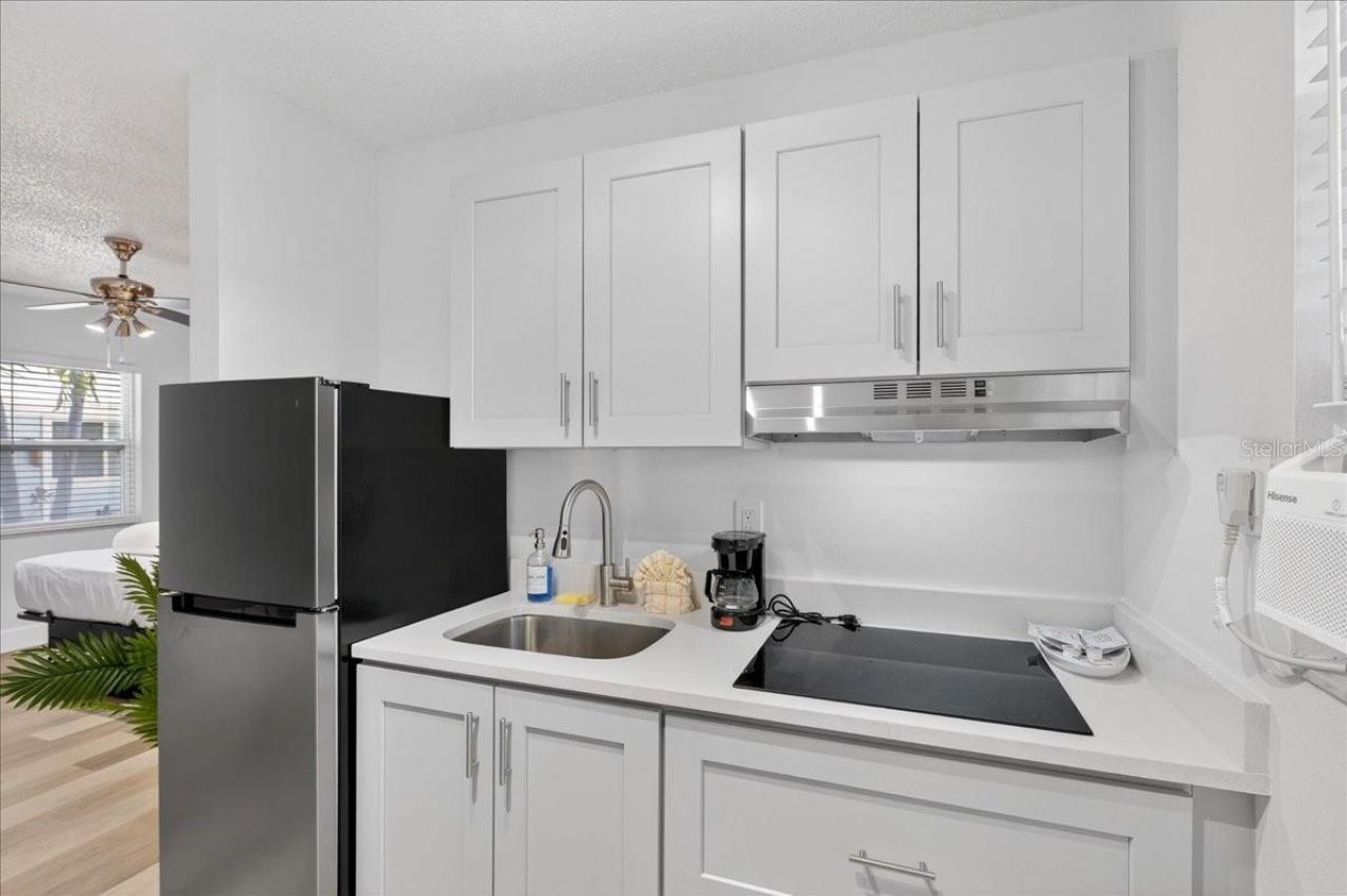 523 72nd Avenue , Saint Pete Beach, FL 33706 Photo