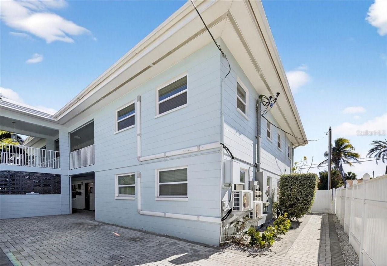 523 72nd Avenue , Saint Pete Beach, FL 33706 Photo