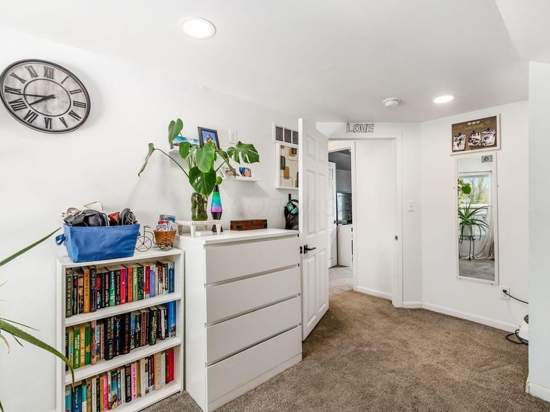 2058 Briarwood Avenue, Columbus, OH 43211 Photo 21