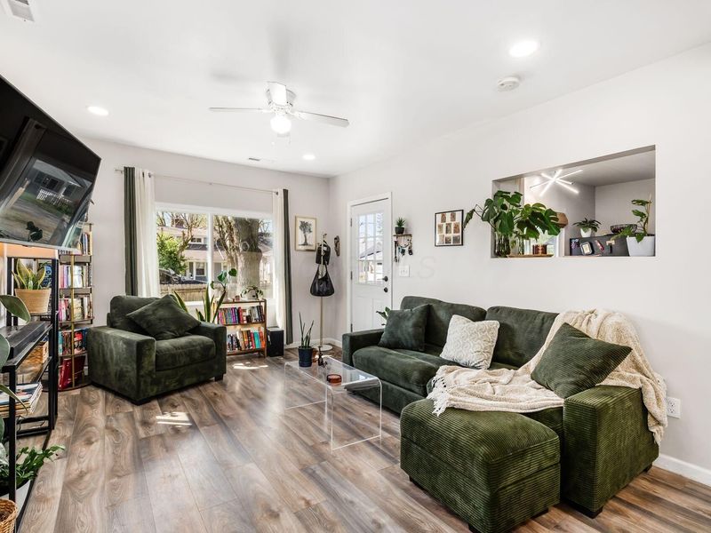 2058 Briarwood Avenue, Columbus, OH 43211 Photo 6