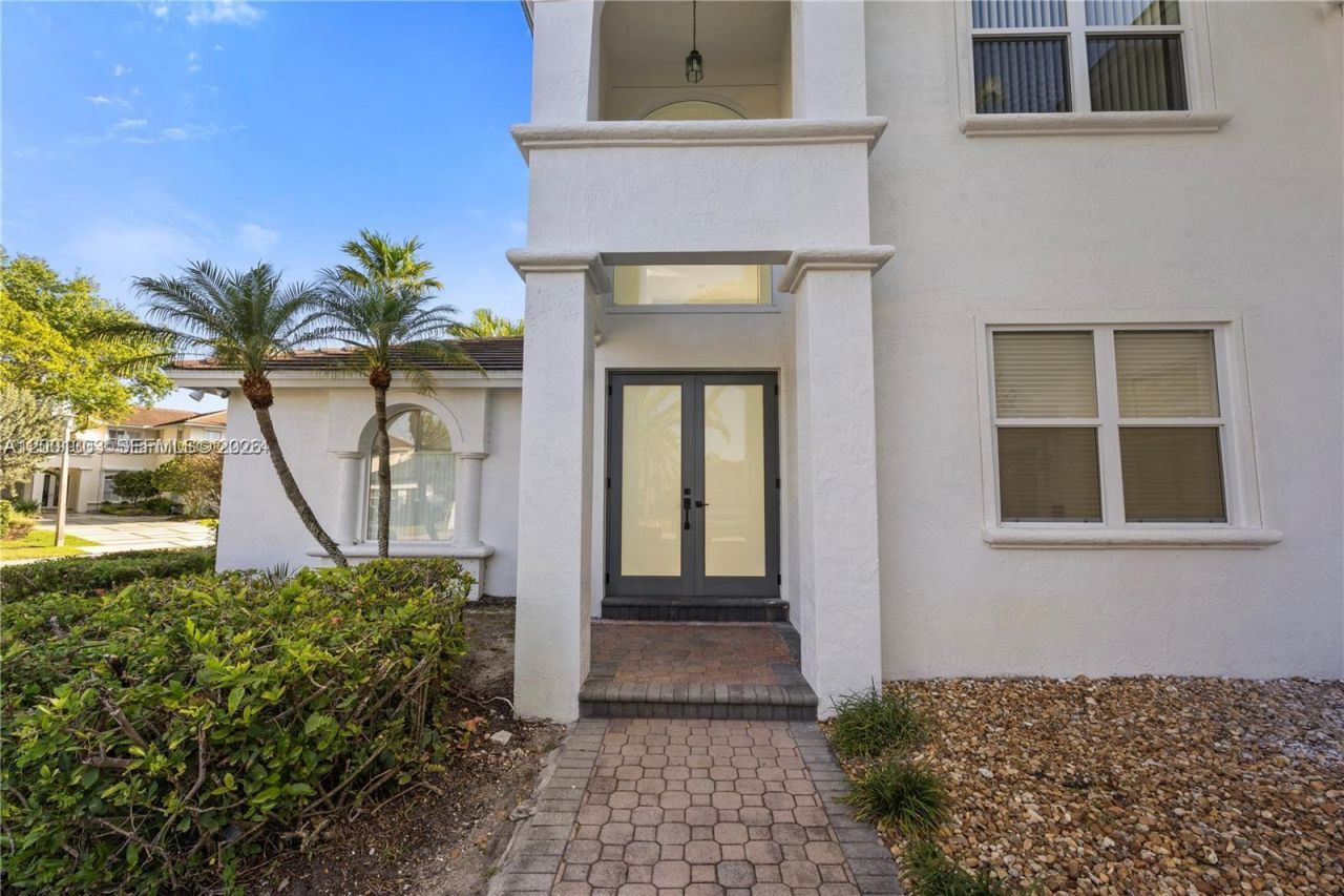 16449 SW 84th Pl, Palmetto Bay, FL 33157 Photo