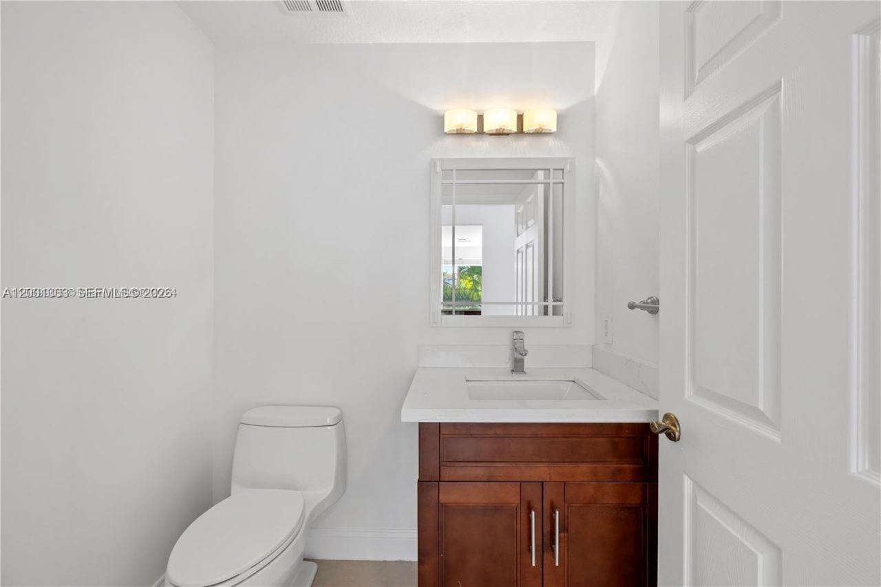 16449 SW 84th Pl, Palmetto Bay, FL 33157 Photo