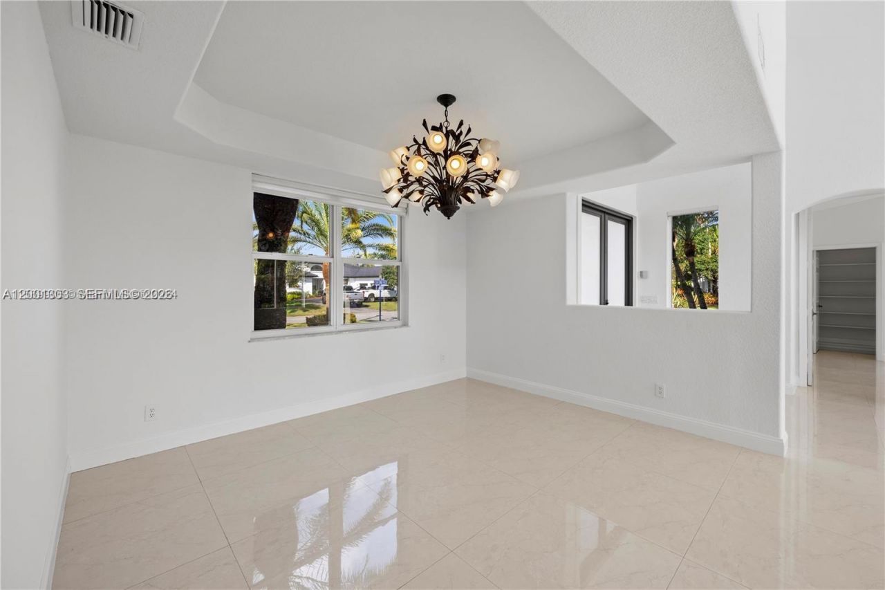 16449 SW 84th Pl, Palmetto Bay, FL 33157 Photo