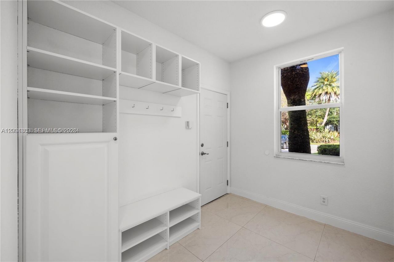 16449 SW 84th Pl, Palmetto Bay, FL 33157 Photo