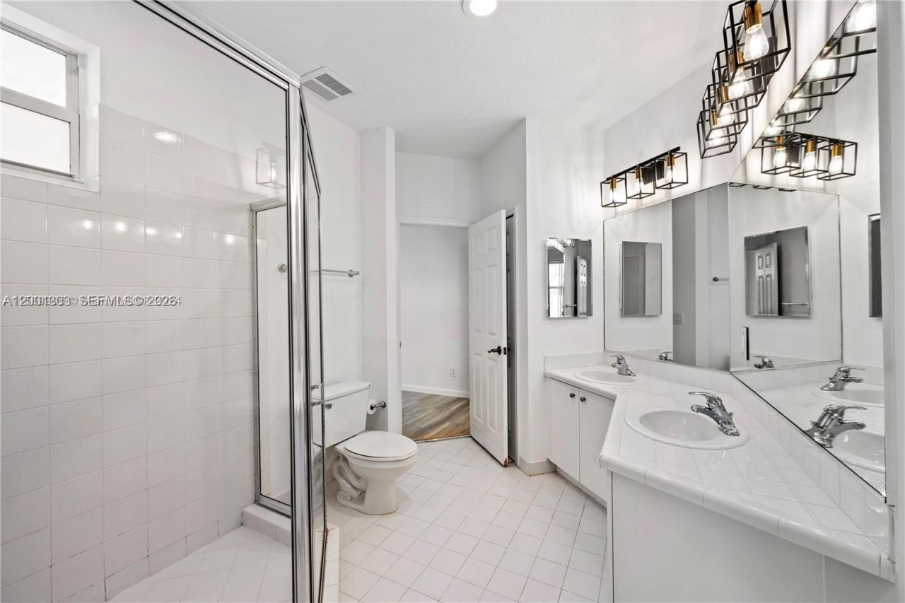 16449 SW 84th Pl, Palmetto Bay, FL 33157 Photo