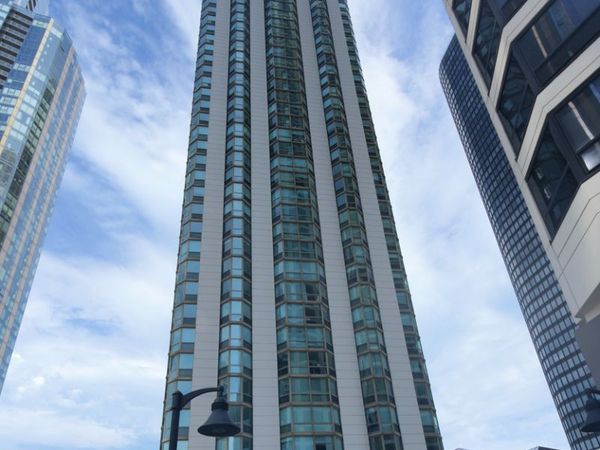 195 N Harbor Drive, Unit 3905, Chicago, IL 60601