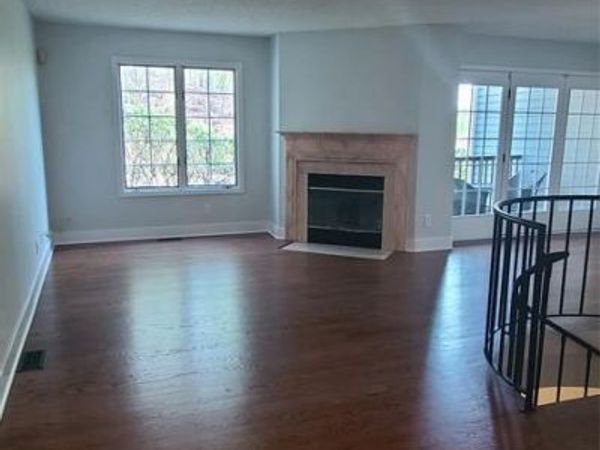 124 Surrey Court, RAMSEY, NJ 07446