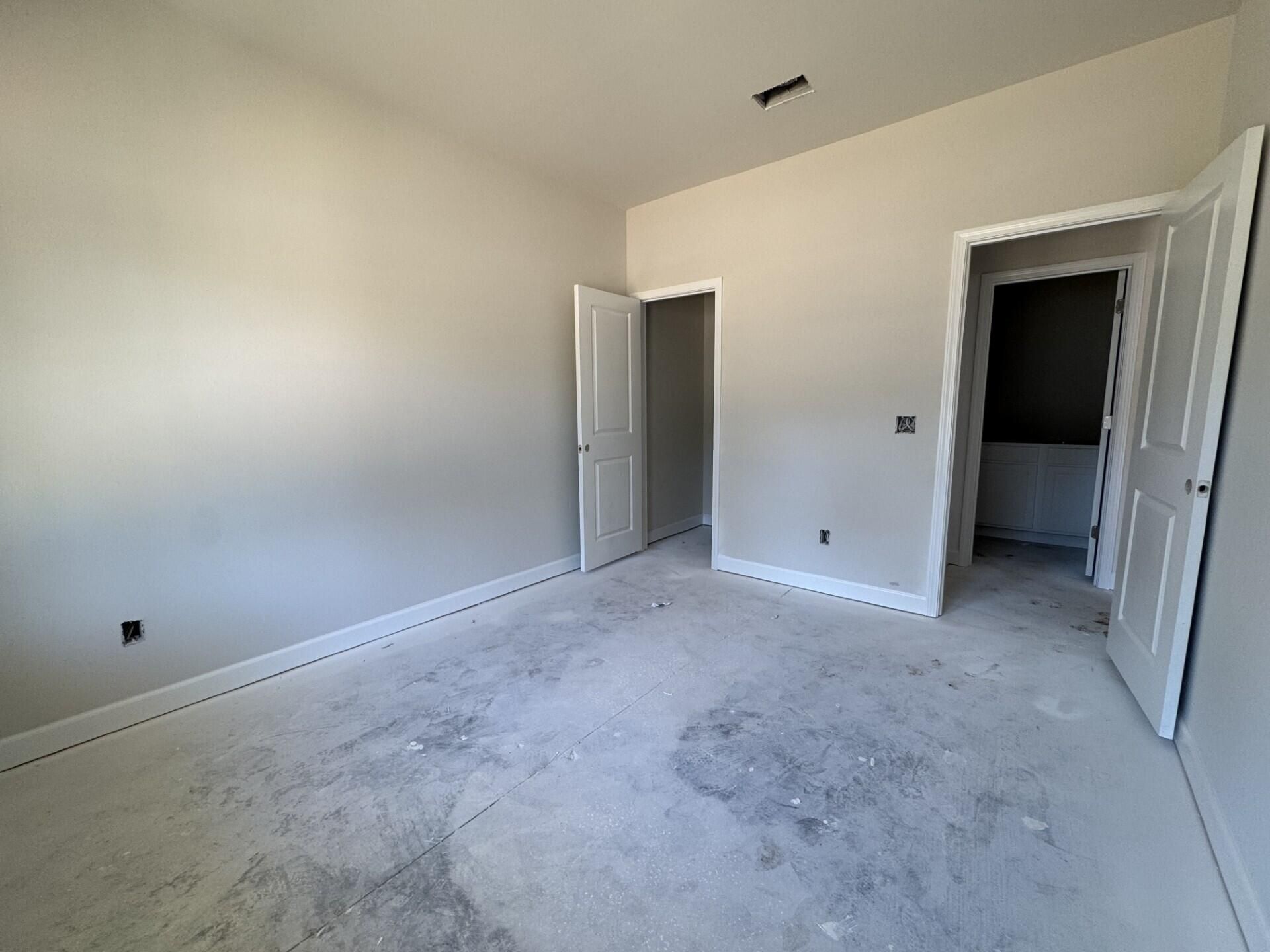 5071 Blackberry Lane Photo 7