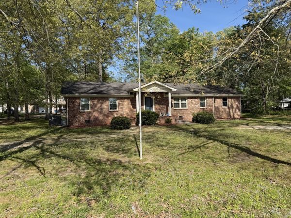141 Dogwood Dr , Manchester, TN 37355